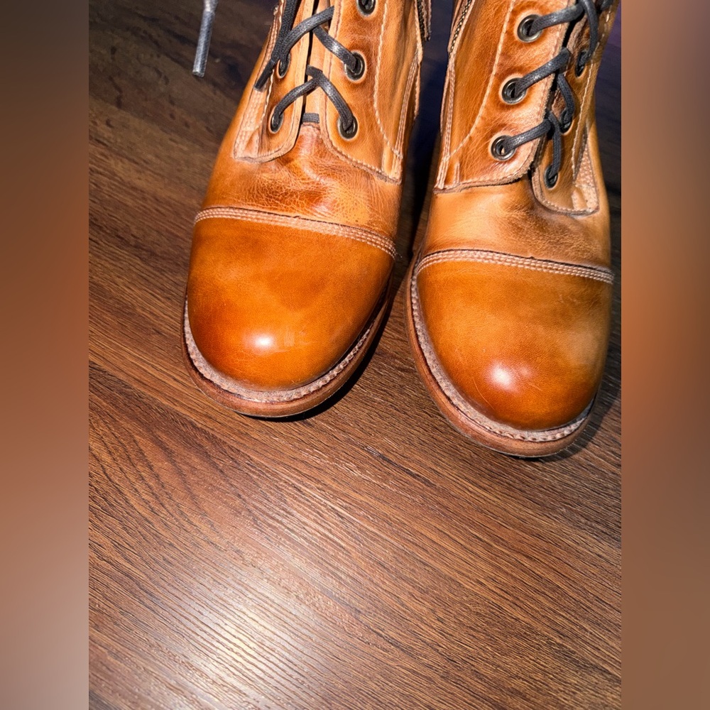 JUDGEMENT BEDSTU .TAN
RUSTIC
$310.00 leather spring ankle boot BoHo western - Picture 4 of 10